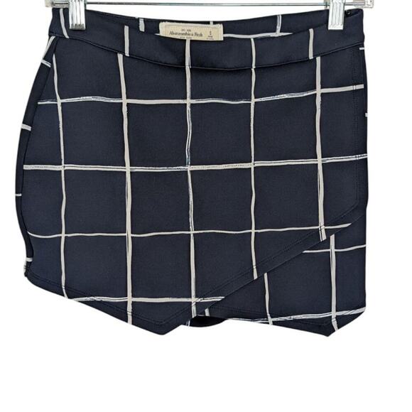 Abercrombie Small Skort Blue White Check Preppy Tennis Zipper - Picture 1 of 8